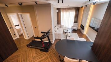 Royal Apartment, Balcony, City View | Living area