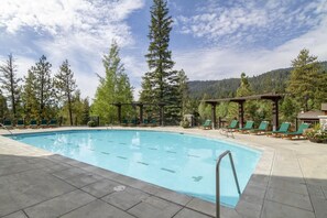 Pool - All Seasons Escape | Includes Two 1-Day Lift Tickets (Tamarack)