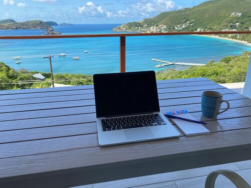 Cute, cozy flat over looking Friendship Bay. 
 What a view!