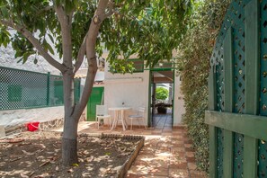 Terrace/patio - Vacation at 'El Caserío De Merengue' with Shared Pool, Wi-Fi, and Air Conditioning (Maspalomas)