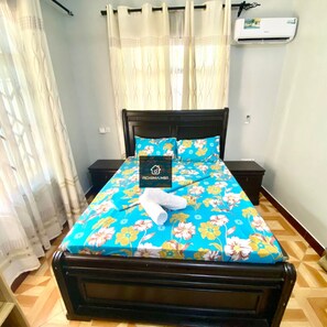 2 quartos, ferros/tábuas de passar roupa, Wi-Fi, roupa de cama