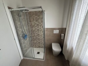 Shower, hair dryer, bidet, towels - Casa Mimma 5 minutes from the center of Vicenza (Vicenza)