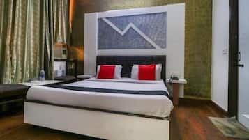 Habitación Deluxe doble, vistas a la ciudad | Sistema de insonorización y ropa de cama