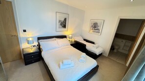 Apartment | 2 bedrooms, free WiFi, bed sheets - Oval House Retreat in Camden Town (London)