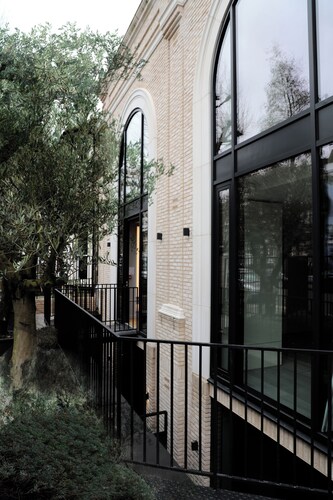 Bakery House by Nestor