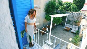 Superior Room, Balcony, Garden View | Balcony view