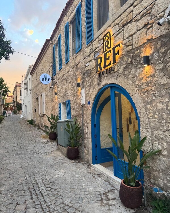 Front of property - REF Alacati (Cesme)
