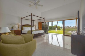 4 bedrooms, desk, iron/ironing board, travel cot