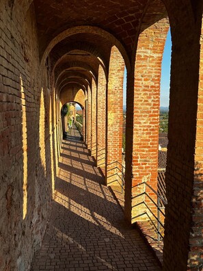 Enceinte de lâhĂ©bergement
