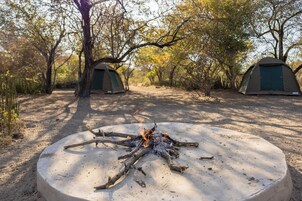 Basic Tent, 2 Twin Beds, River View | 1 bedroom