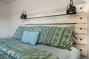 1 bedroom, free WiFi, bed sheets