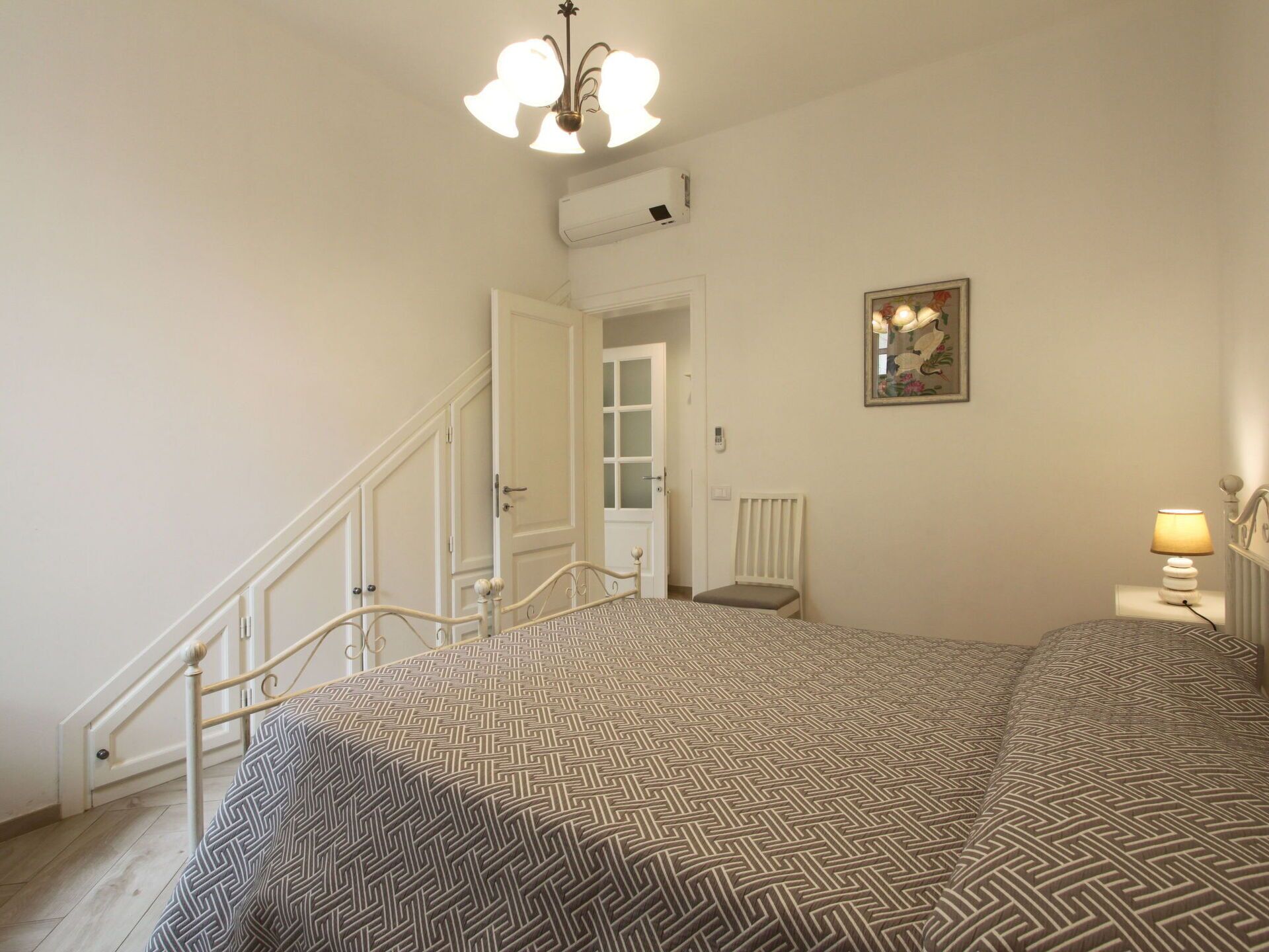 4 bedrooms, free WiFi, bed sheets