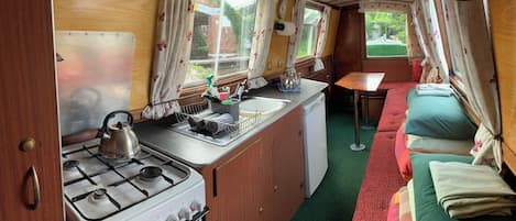 Cabin | Private kitchen