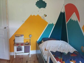 4 bedrooms, WiFi, bed sheets - Maison Bord de Rivière (Lasalle)