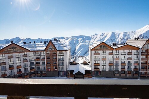 MaRKoS Flat in F3 New Gudauri RedCo