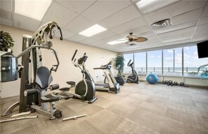 Fitness facility - Oceanfront Beach Condo, Pool, Gym, Fishing Surfing (Virginia Beach)
