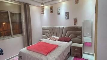 3 habitaciones, tabla de planchar con plancha y wifi