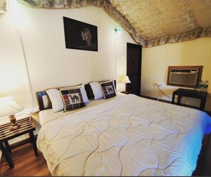 Deluxe Cottage | Desk - Shikaar Valley (Sawai Madhopur)