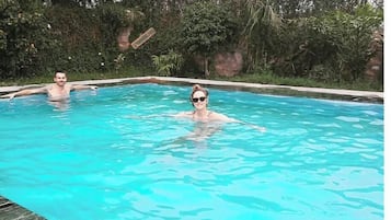 4 indoor pools