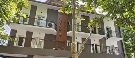 Fachada da propriedade