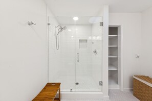 Bathroom - New Listing! Updated Luxury 3 BR 3 BA home New Pool! Beach Gear & Bikes included (Hilton Head Island)