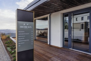 Fachada de la propiedad