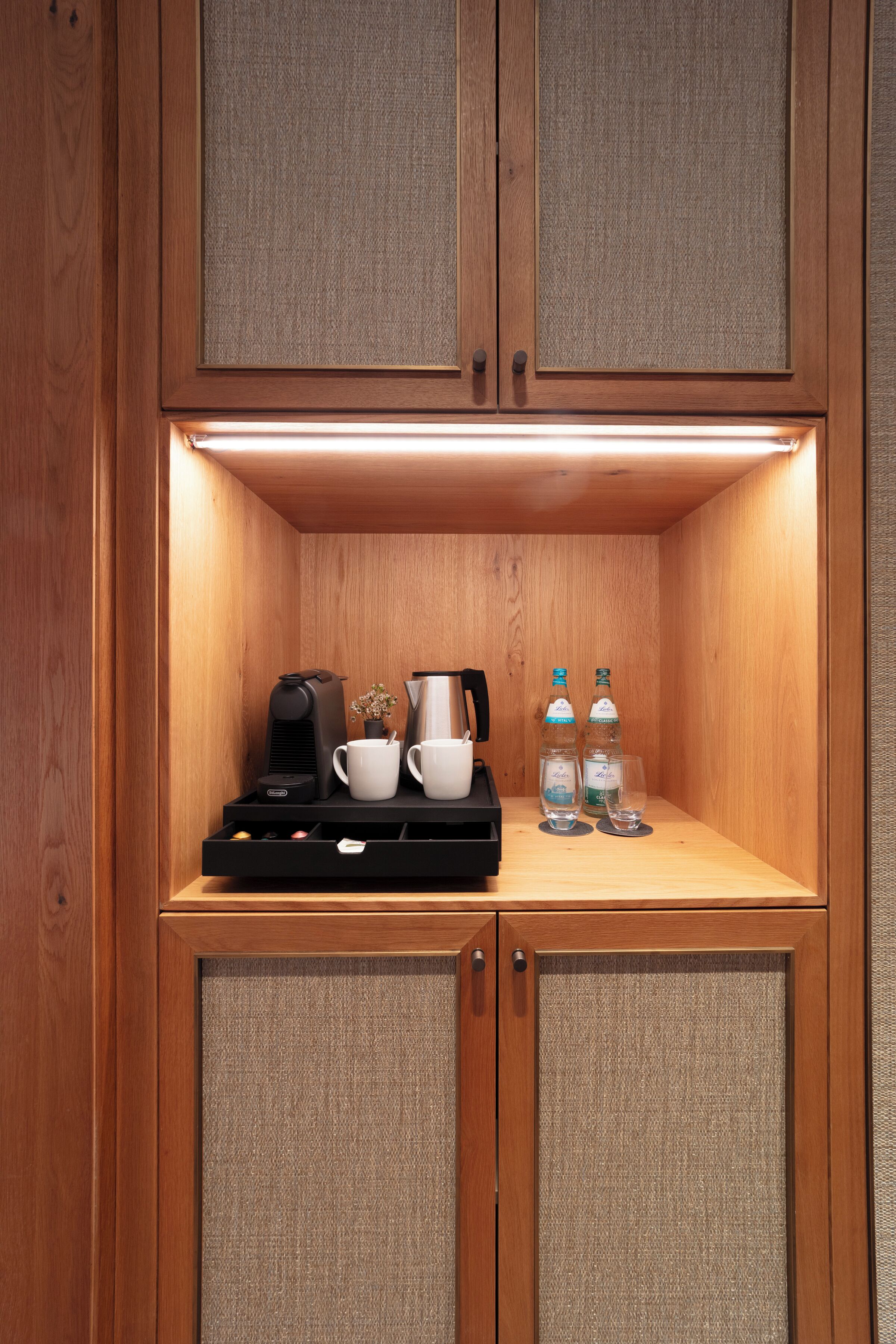 Premium bedding, in-room safe, desk, laptop workspace