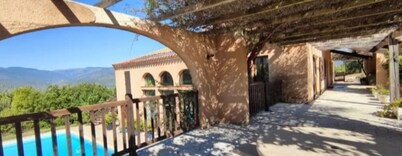 Large atypical villa, in the heart of nature, between sea and mountains, at the foot of the Canigou mountains