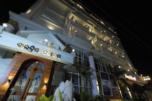 Front of property - Balkrishna Palace (Jaypur)