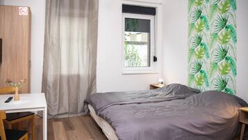 1 bedroom, free WiFi, bed sheets