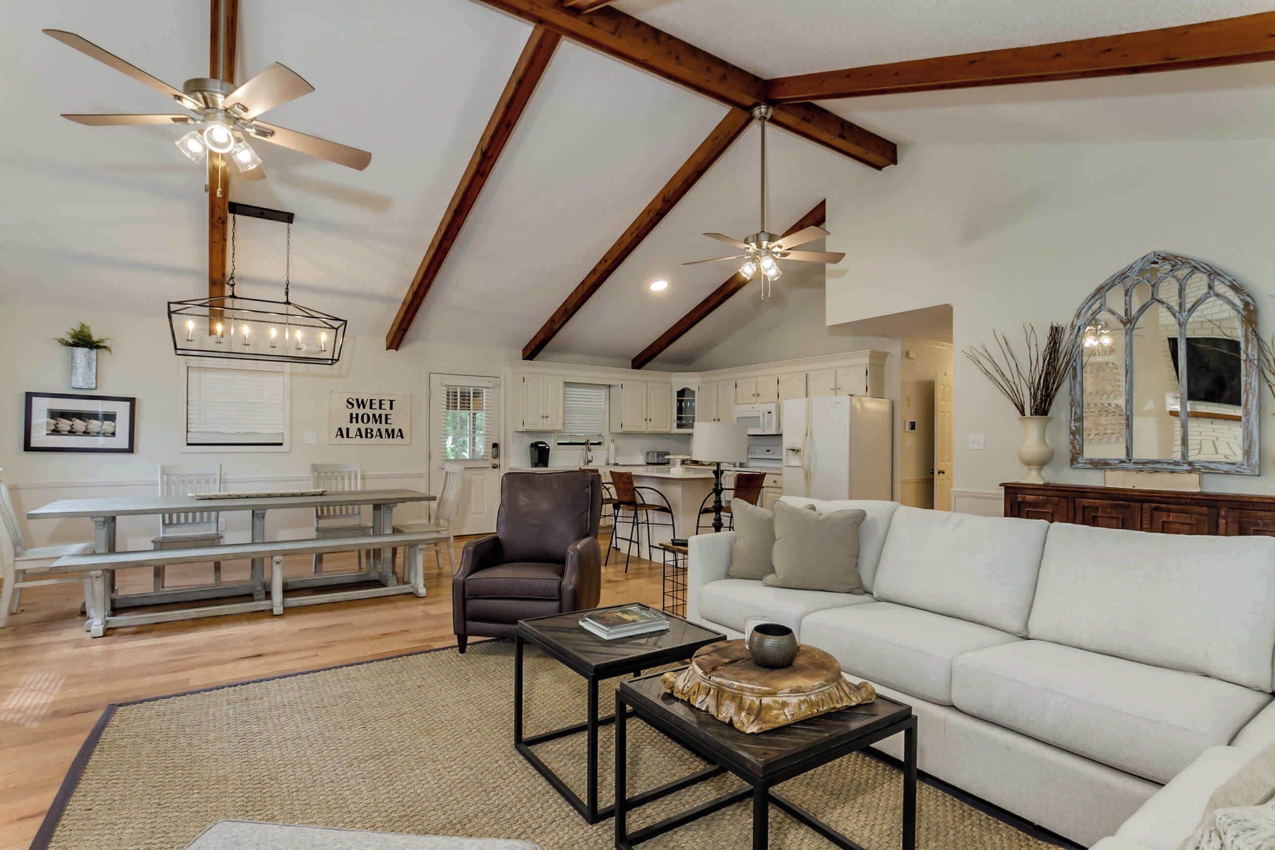 Télévision, jeux vidéo, baby-foot, espaces bureaux