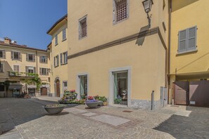 Apartment - A Night At the Museum - Lake Como (Bellano)