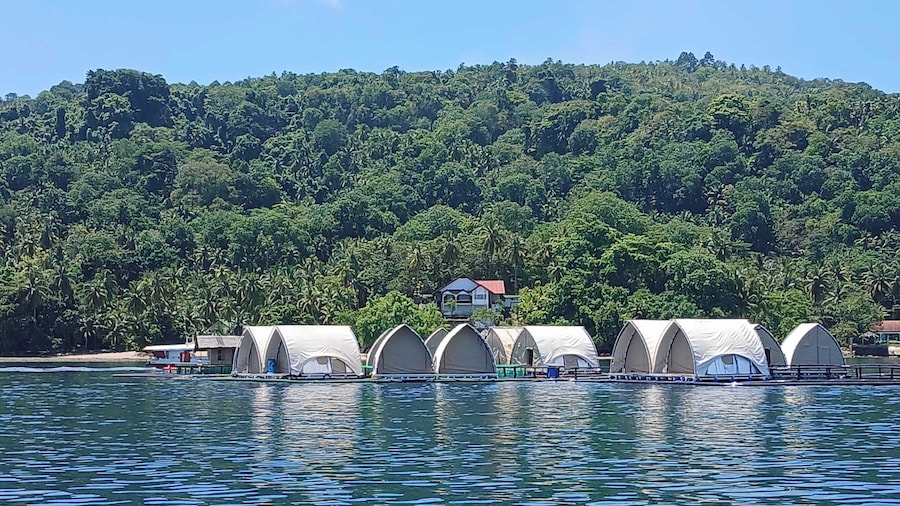 Floating Home in Reef Resort 3