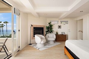 1 bedroom, desk, iron/ironing board, WiFi