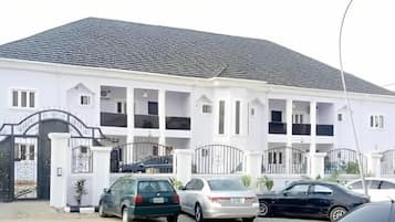 Fachada da propriedade