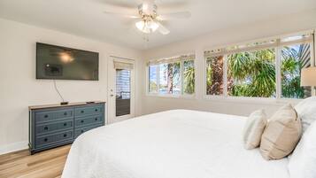 2 bedrooms, WiFi (free), bed sheets