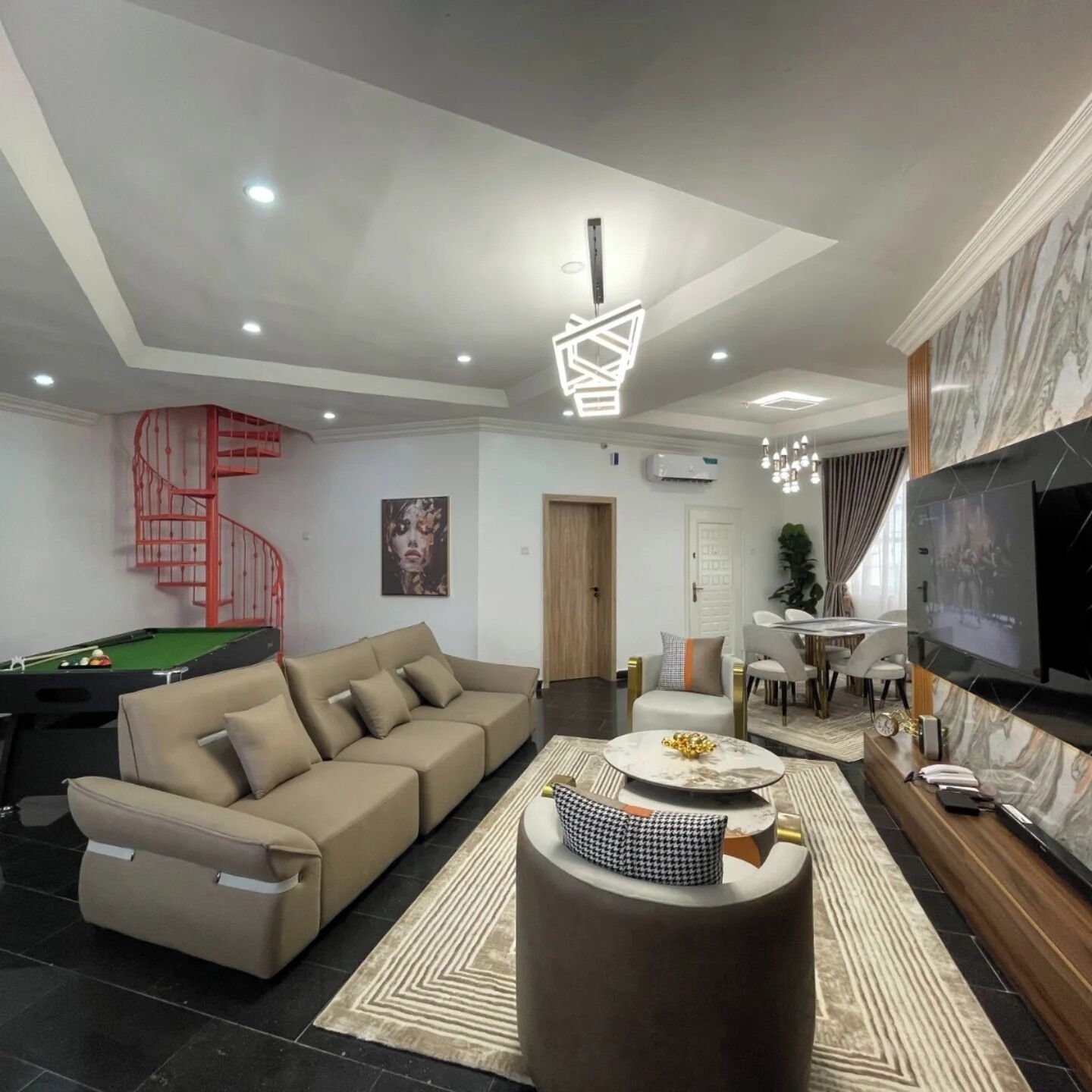 Economy Apartment, Balcony, City View | Living area