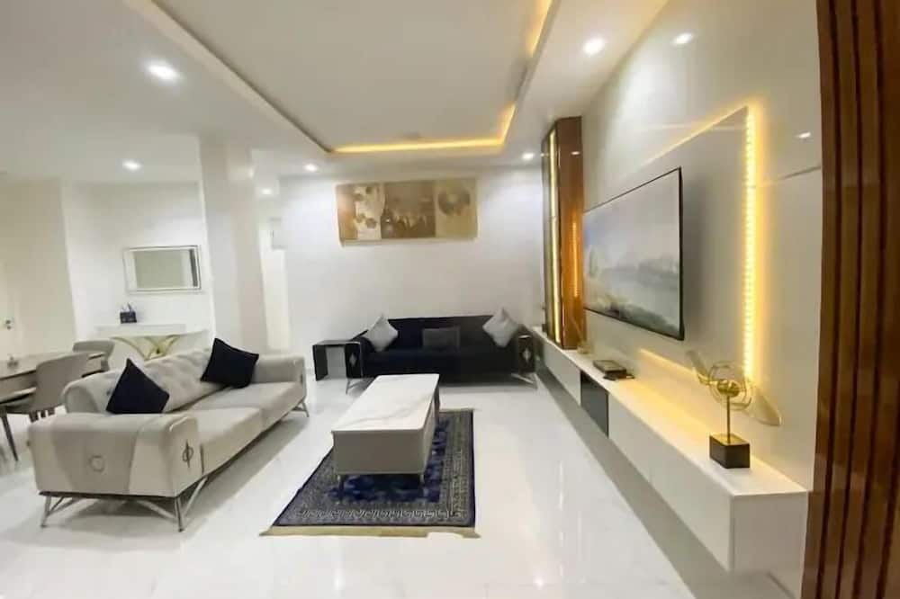 The Bond Apartment