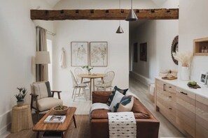 Smart TV, fireplace, books, stereo - Longstones Avebury – Ridgeway (Marlborough)