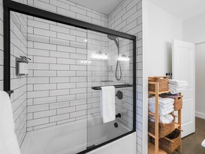 Shower, towels