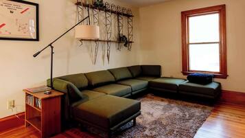 TV, fireplace, offices