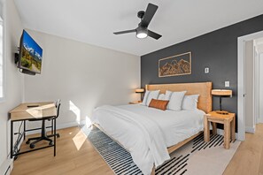 3 slaapkamers, een bureau, een strijkplank/strijkijzer, gratis wifi