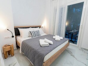 2 chambres, fer et planche à repasser, Wi-Fi gratuit, draps fournis