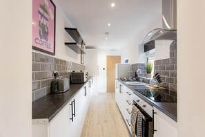 Mikrovågsugn, ugn och spishäll