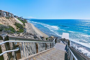 Beach - Sandy Wheels - Ocean View Condo, near pool & beach (Solana Beach)