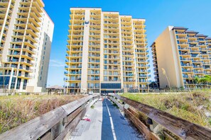 Exterior - Beachfront 2BR @ Phoenix IV • Sleeps 8 • Gulf Views & Family-Friendly Amenities (Orange Beach)
