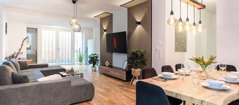 KeyHosting: Large apartment - Central - Parking lot - Netflix - 8 guests