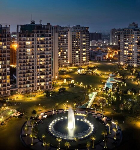 Luxurious 3bhk Apartment in Gurgaon With City and Garden Views