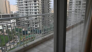 Apartment, 3 Bedrooms, Accessible, Smoking | Balcony