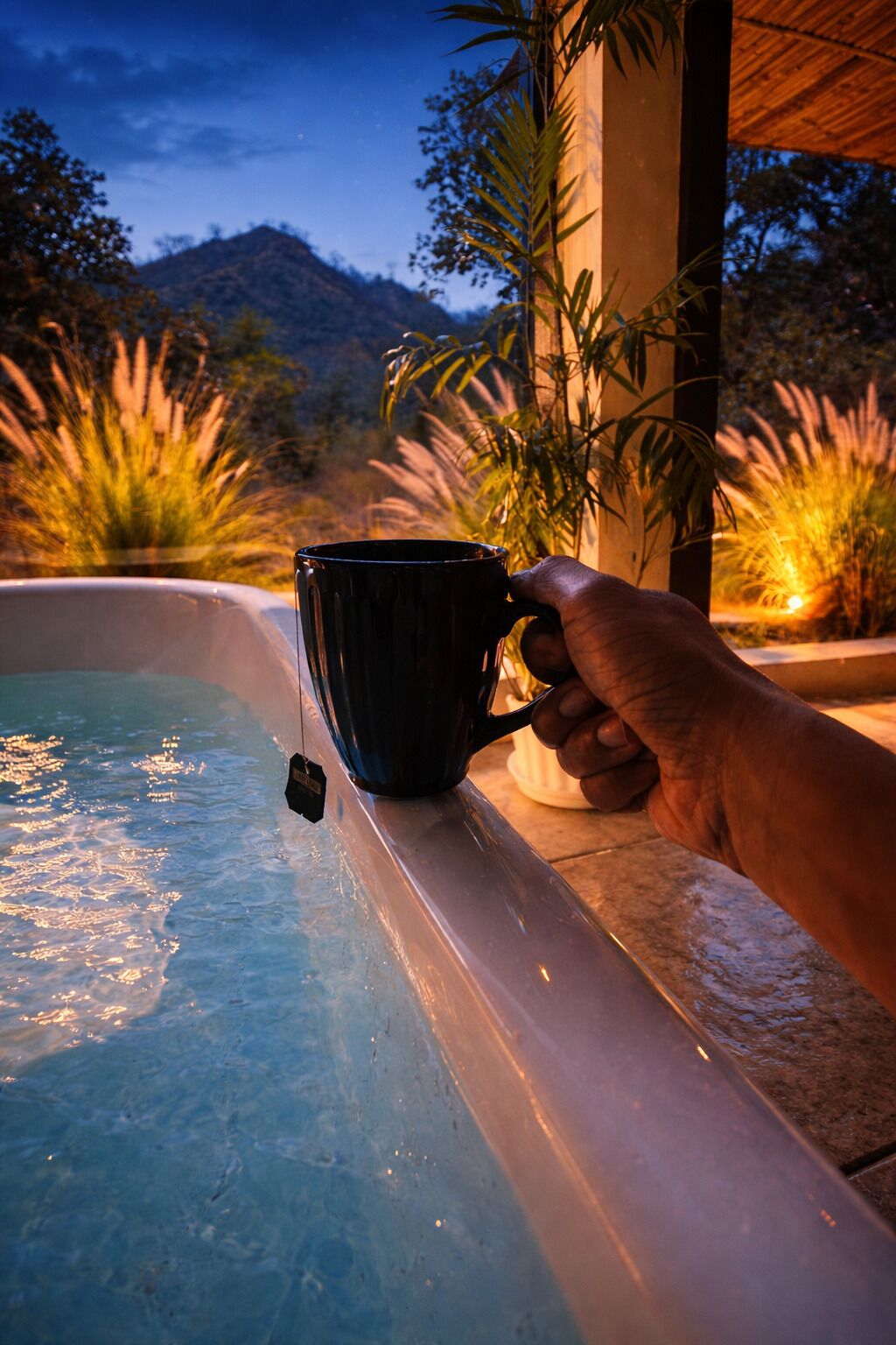 ห้องลักซ์ชัวรี่ | โต๊ะทำงาน